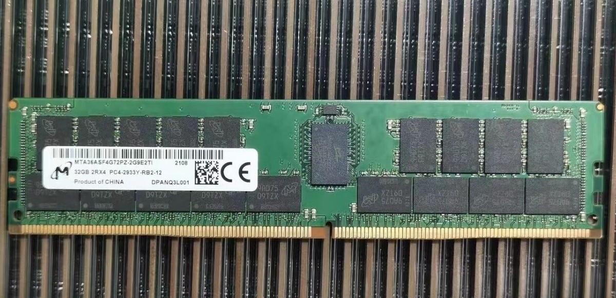 Модуль памяти Micron DDR4 32GB MTA36ASF4G72PZ-2G9E2