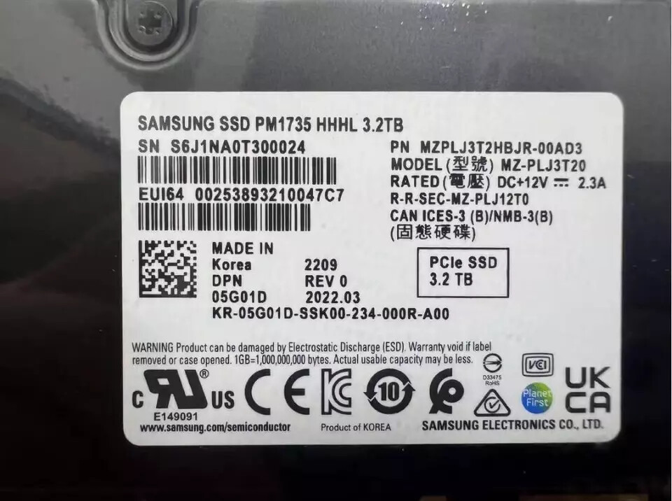 MZPLJ1T6HBJR-0007C / 1600 ГБ Серверный SSD Samsung PM1735 [MZPLJ1T6HBJR-0007C] [PCI-E, чтение - 7000